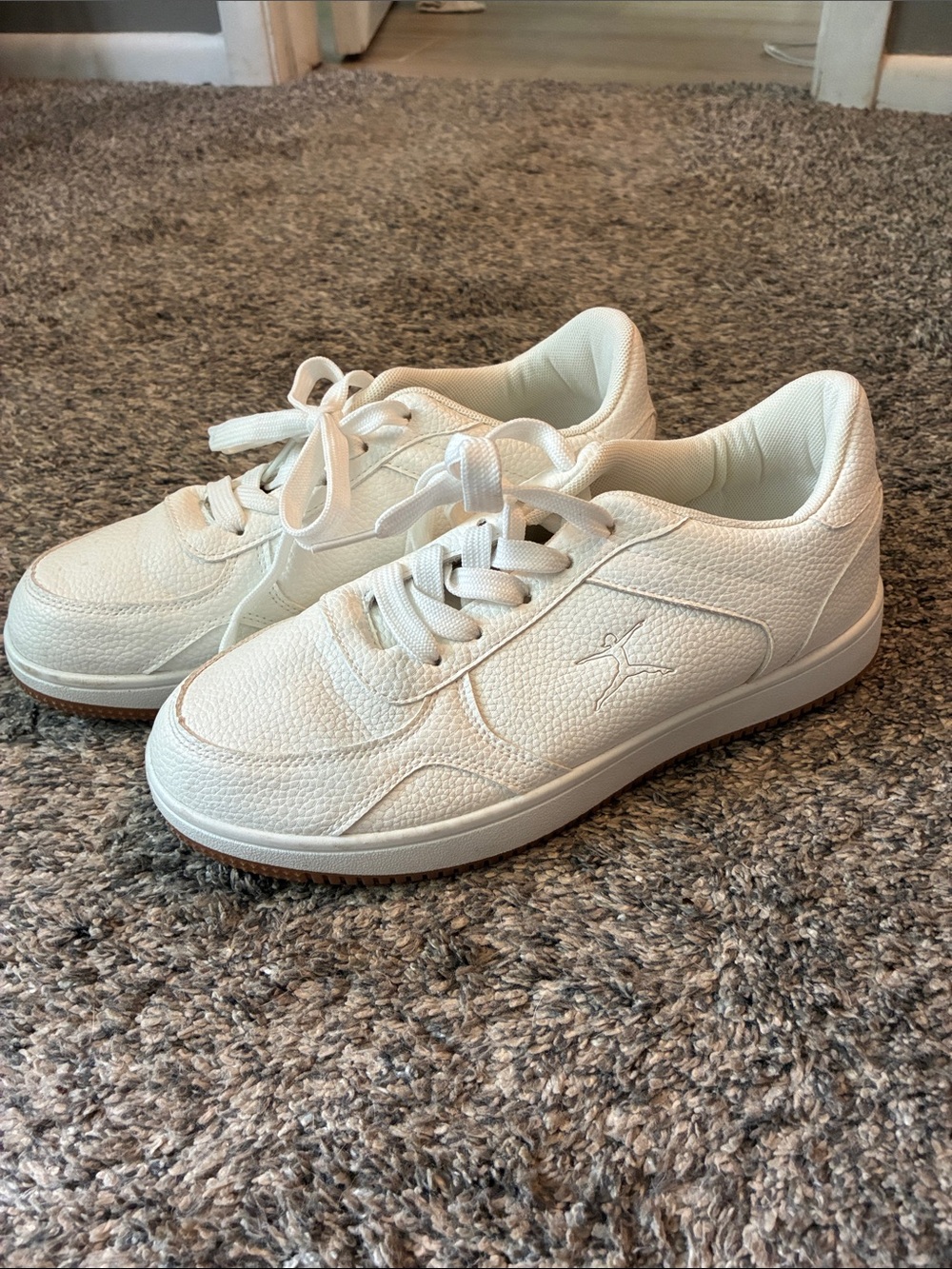 Danskin White Low-Top Lace-Up Sneakers